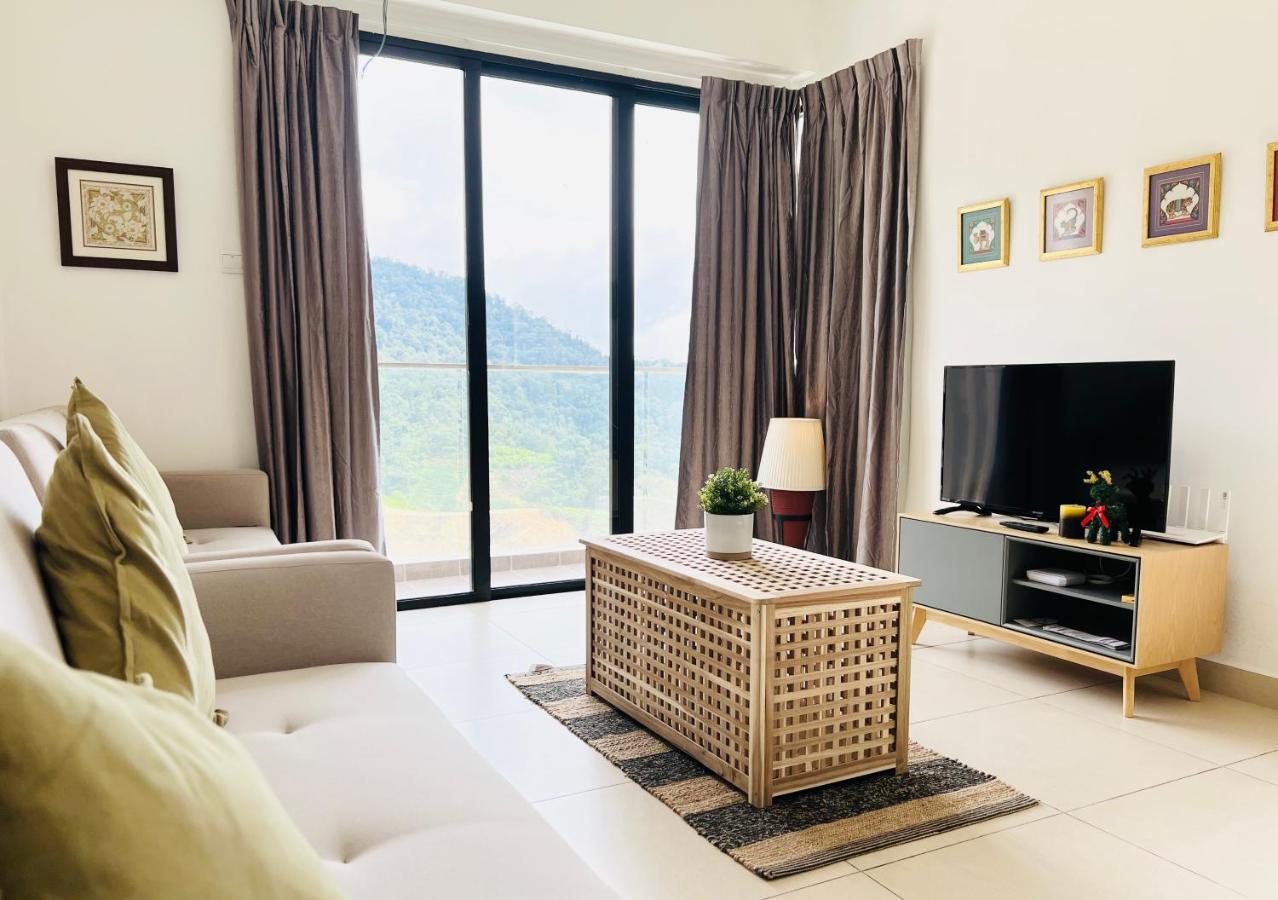 Friends & Family Apartment At Midhill Genting 8Pax Free Wifi Гентинг-Хайлендс Экстерьер фото